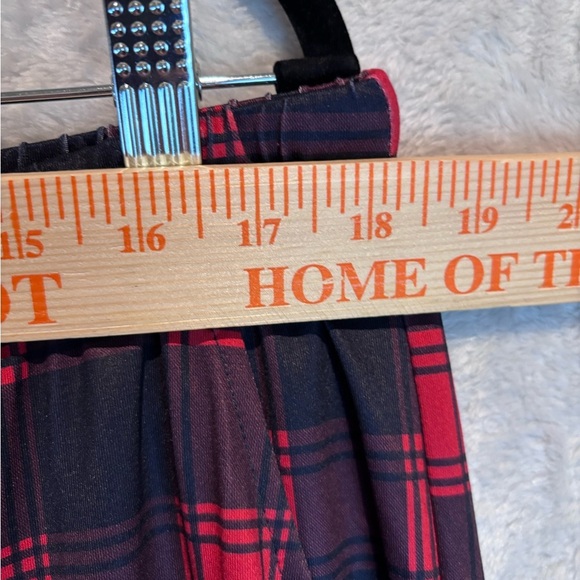 MoFiz Women’s Pajama Lounge Set 2XL | Black Top w/ Plaid Pocket + Red Plaid Pant - Picture 6 of 14